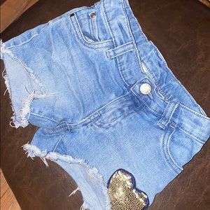 Blue Jean shorts with heart patch